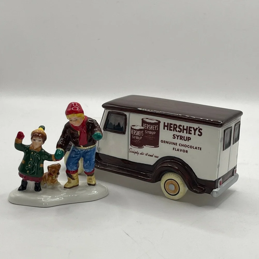Dept 56 Snow Village Kids Love Hershey's Ceramic Truck & Figurine Set 54924